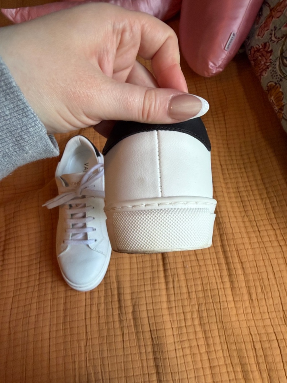 Valentino White Leather Women's Sneakers - Picture 6 of 11